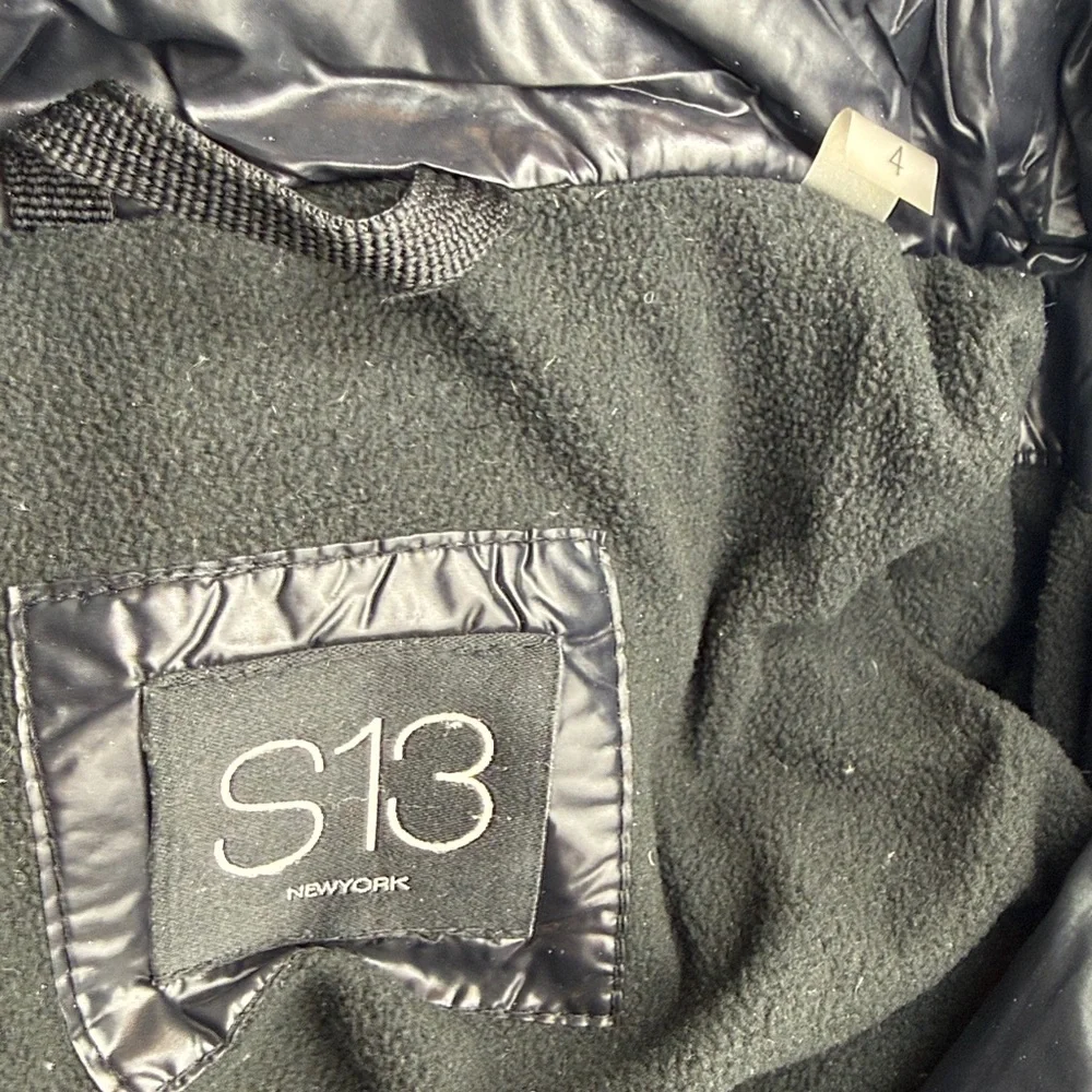 S13 - little girls black Matt finish down puffer full zip hooded winter jacket 4